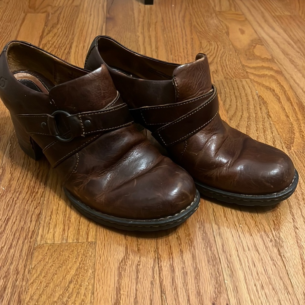Born Women's Haddon Brown Leather Slip-On Low Ankle Block Heels Booties US 9